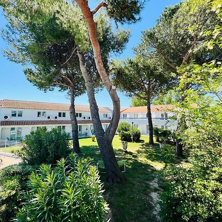 Artemia Aigues-Mortes - Hotel Avec Piscine Εξωτερικό φωτογραφία