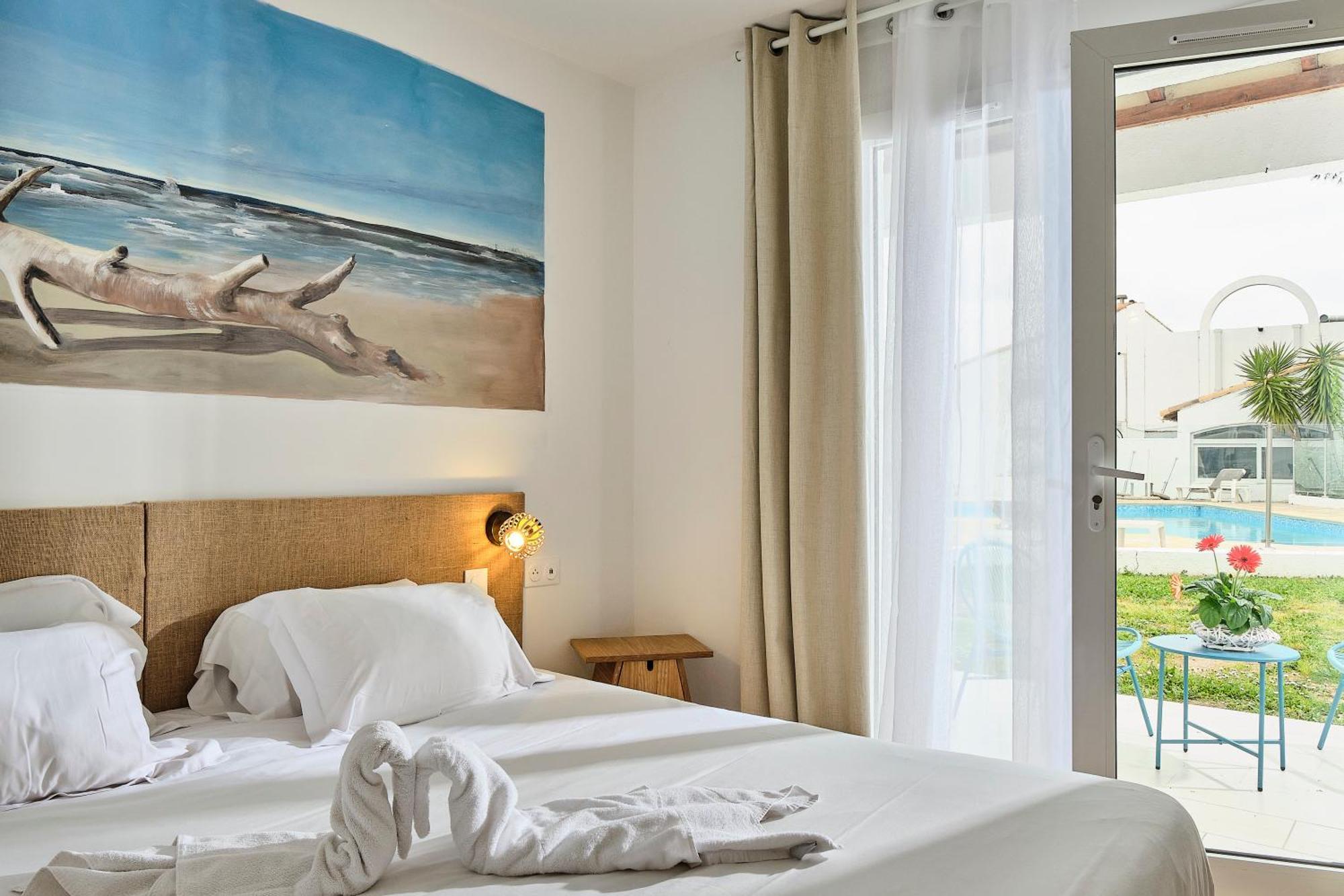 Artemia Aigues-Mortes - Hotel Avec Piscine Εξωτερικό φωτογραφία