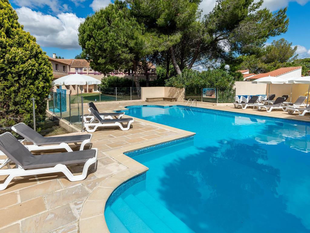 Artemia Aigues-Mortes - Hotel Avec Piscine Εξωτερικό φωτογραφία
