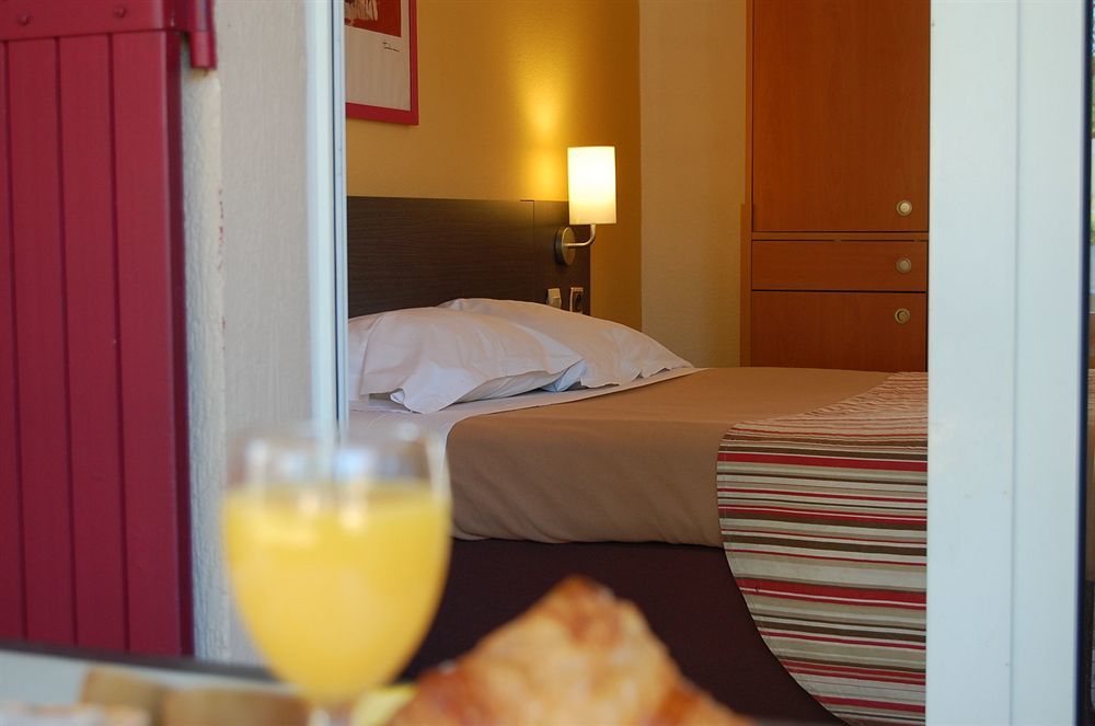Artemia Aigues-Mortes - Hotel Avec Piscine Εξωτερικό φωτογραφία