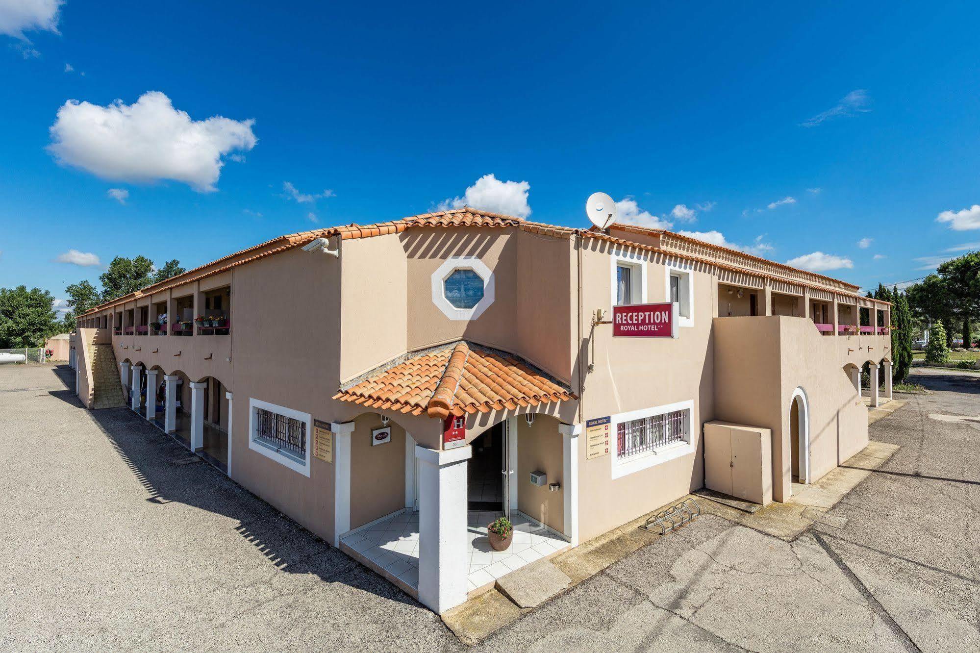 Artemia Aigues-Mortes - Hotel Avec Piscine Εξωτερικό φωτογραφία