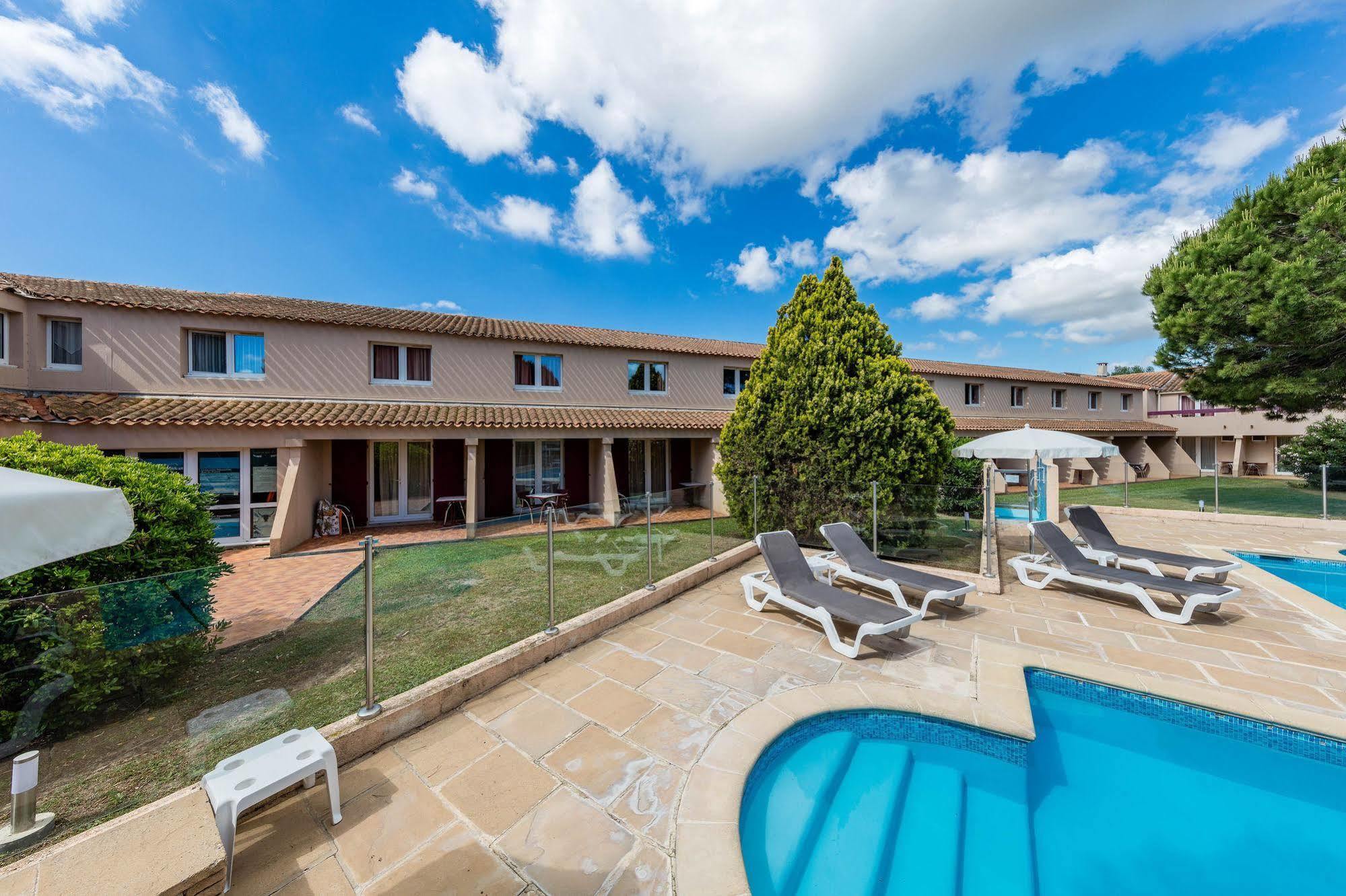 Artemia Aigues-Mortes - Hotel Avec Piscine Εξωτερικό φωτογραφία