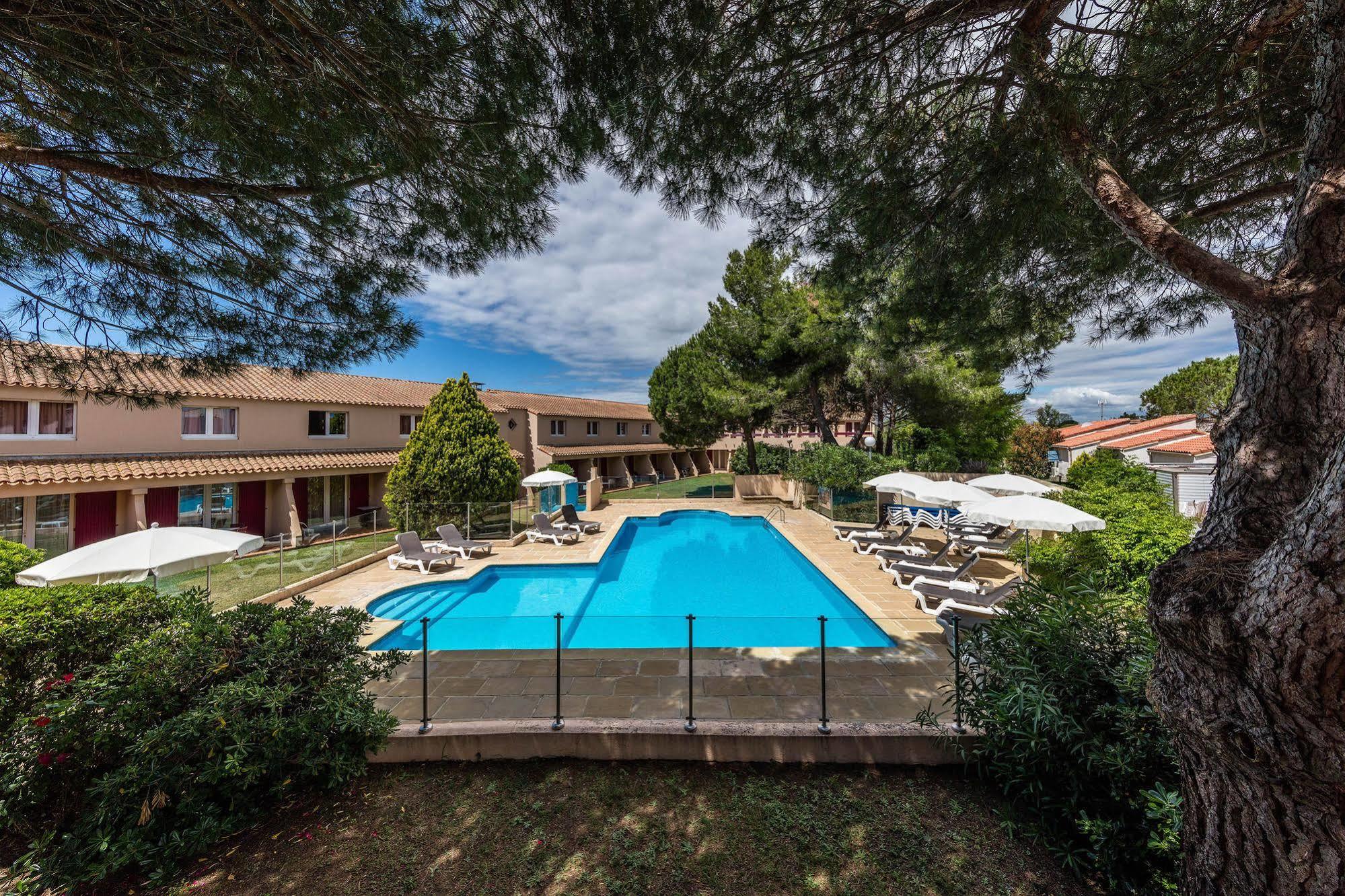 Artemia Aigues-Mortes - Hotel Avec Piscine Εξωτερικό φωτογραφία