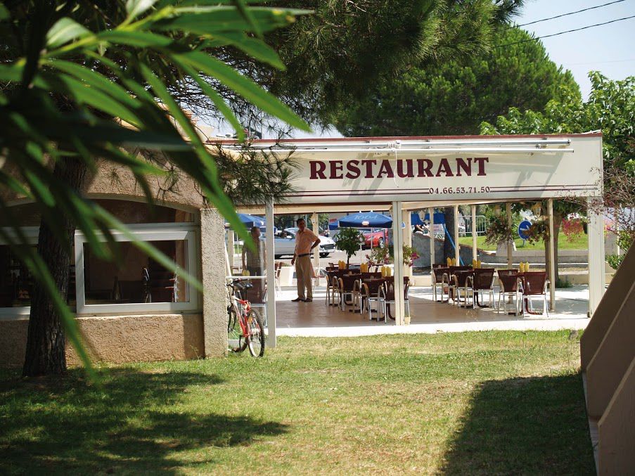 Artemia Aigues-Mortes - Hotel Avec Piscine Εξωτερικό φωτογραφία